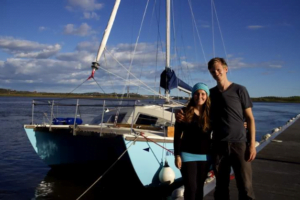 Isolated in sea, this couple did not know about Coronavirus