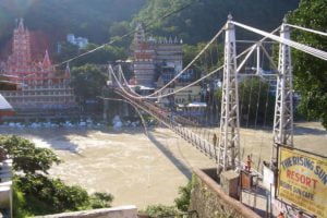foreigners living in a cave in Rishikesh : YD News