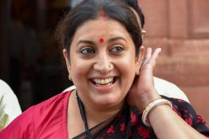 Smriti Irani make face masks at home, urges the public to do the same