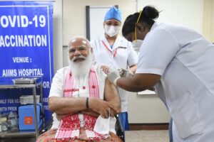Narendra Modi took the corona vaccine