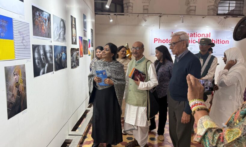 punarnva painting exibition lucknow